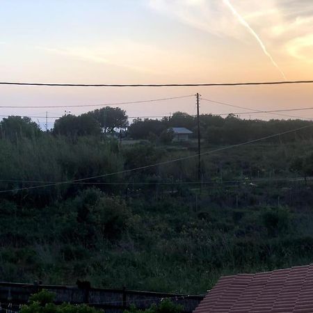 Eleni Daire Kokkinos Pyrgos Dış mekan fotoğraf